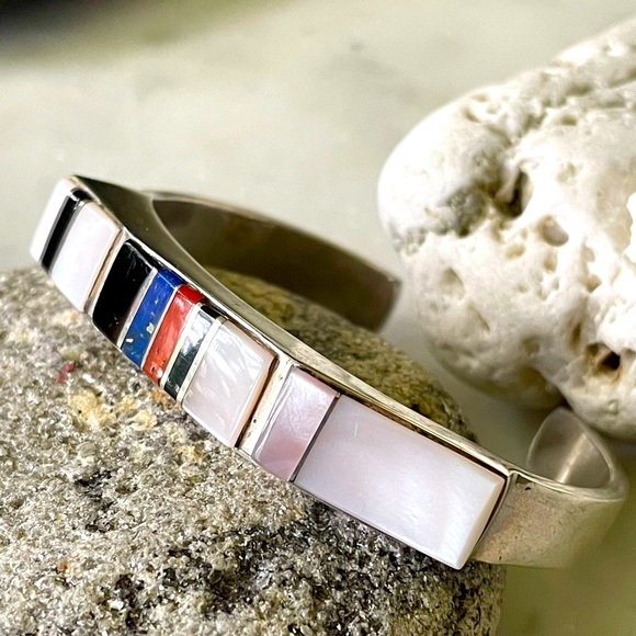 Vintage Navajo Native American Multi-stone MOP, Onyx, Coral, Lapis Cuff Bracelet - Picture 8 of 12
